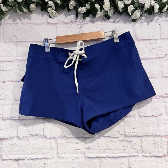 Nike‎ Swim Shorts Quick Dry Unlined Blue Women's Size Medium Drawstring Waist - Picture 1 of 10
